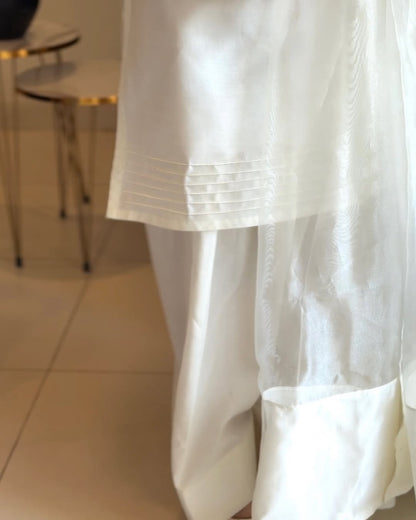 FS-MIST WHITE STITCH