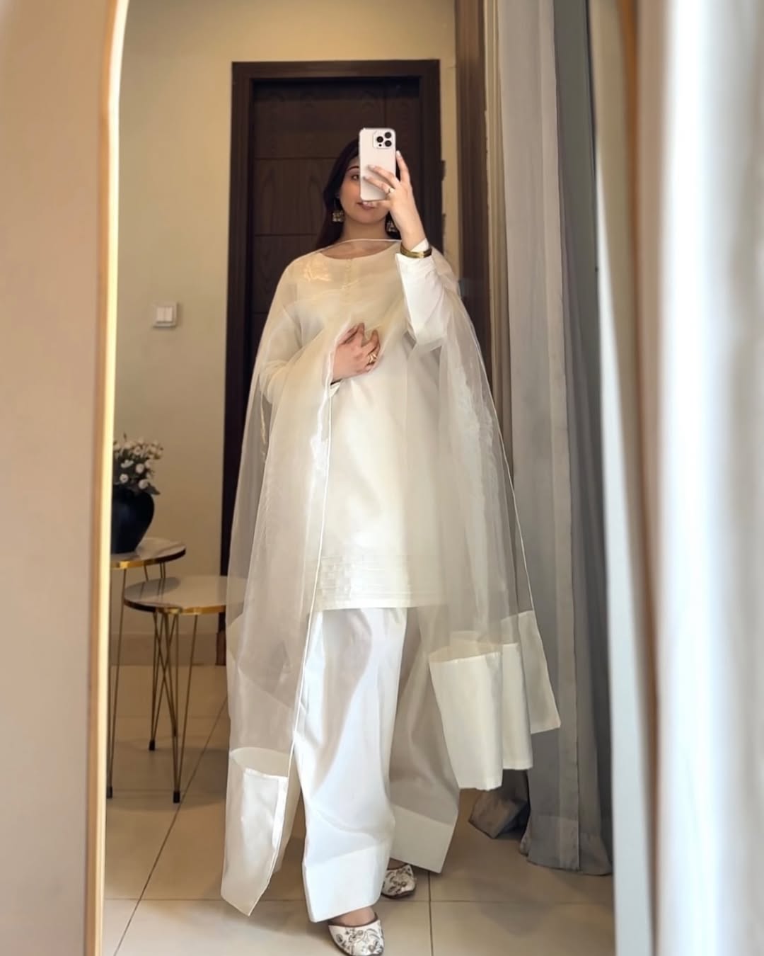 FS-MIST WHITE STITCH