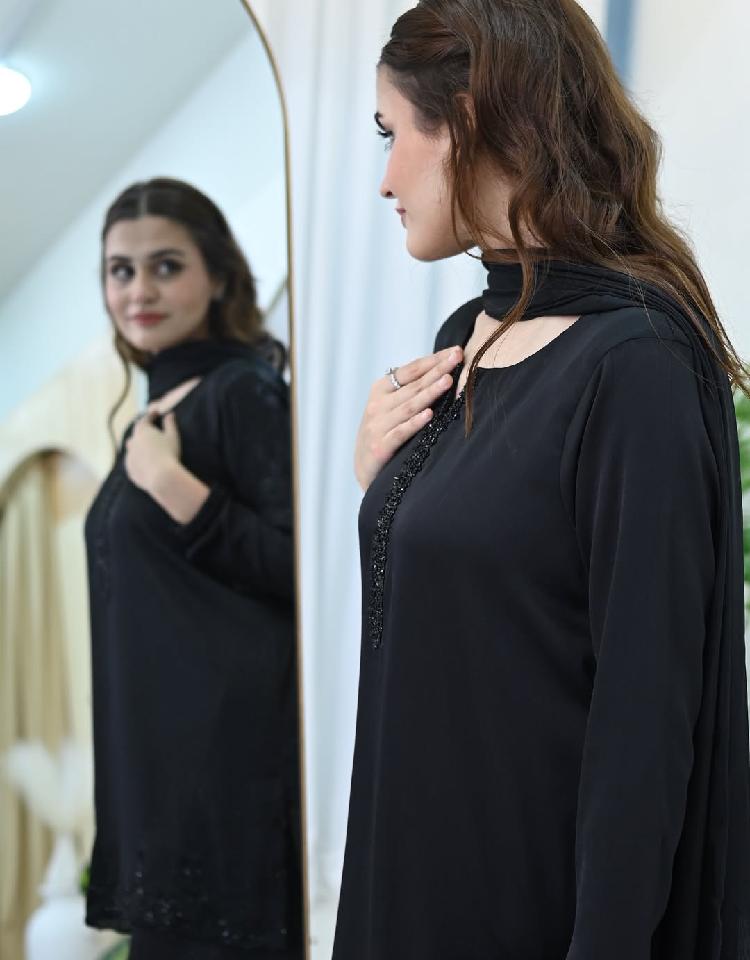 FS-BLACK AURA UNSTITCH